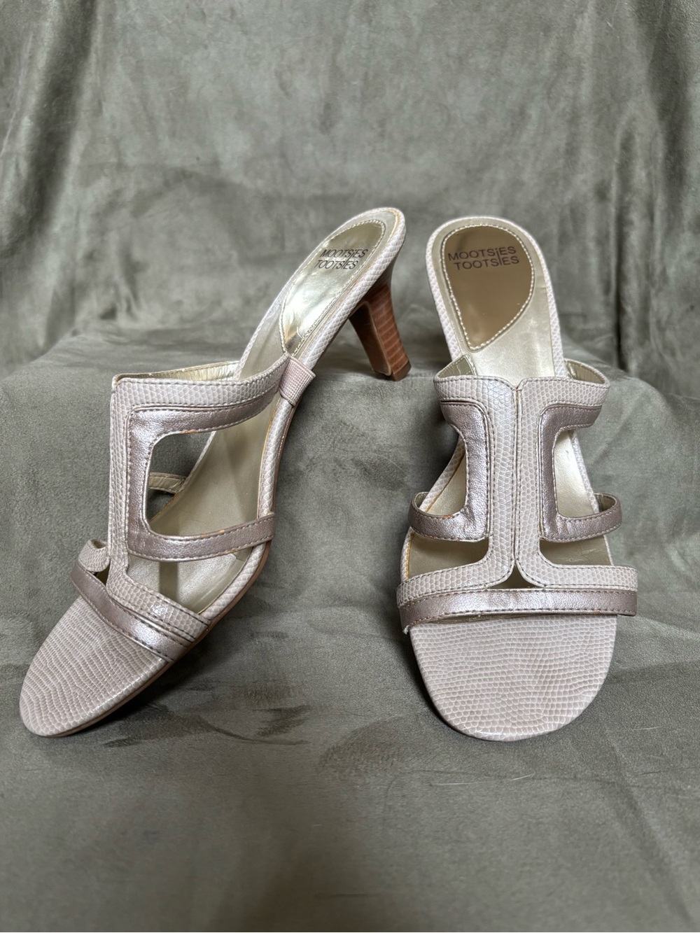 Mootsies Tootsies Vintage Y2K Retro Metallic Strappy Sandals Kitten Heels SZ 9.5 - Picture 11 of 16